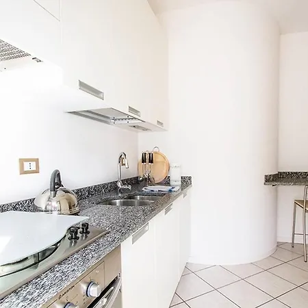 2 Bedroom Close To Stresa Apartmán